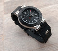 Reloj análogo para hombre con pulso de silicona